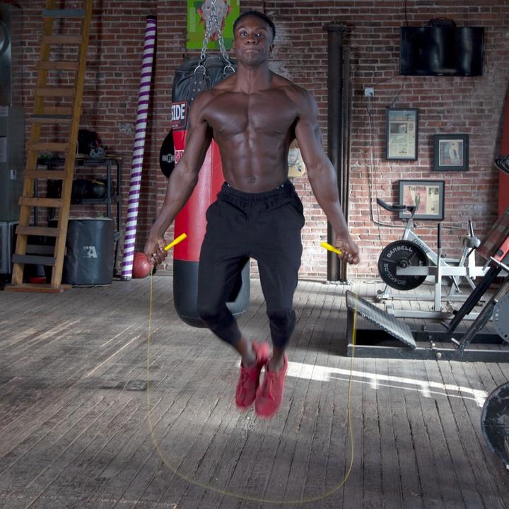 Image du produit Fitness First Pro corde à sauter réglable en acier noir (304 cm)