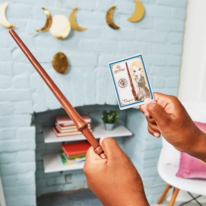 Produktbild Spin Master Wizarding World Harry Potter - Authentischer Luna Lovegood Zauberstab aus Kunststoff mit