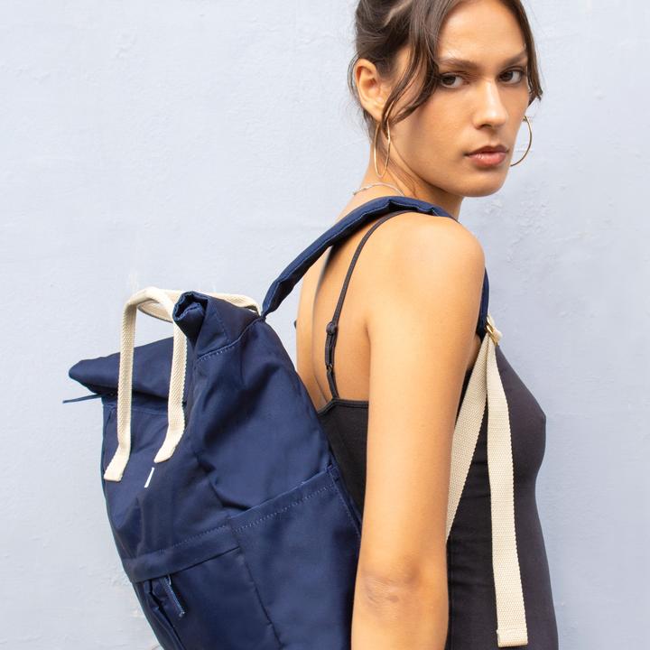 Produktbild Kind Bag Medium Backpack Navy (389 l)