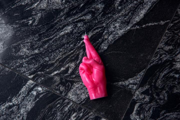 Produktbild Candle Hand Crossed Fingers (1 Stk.)