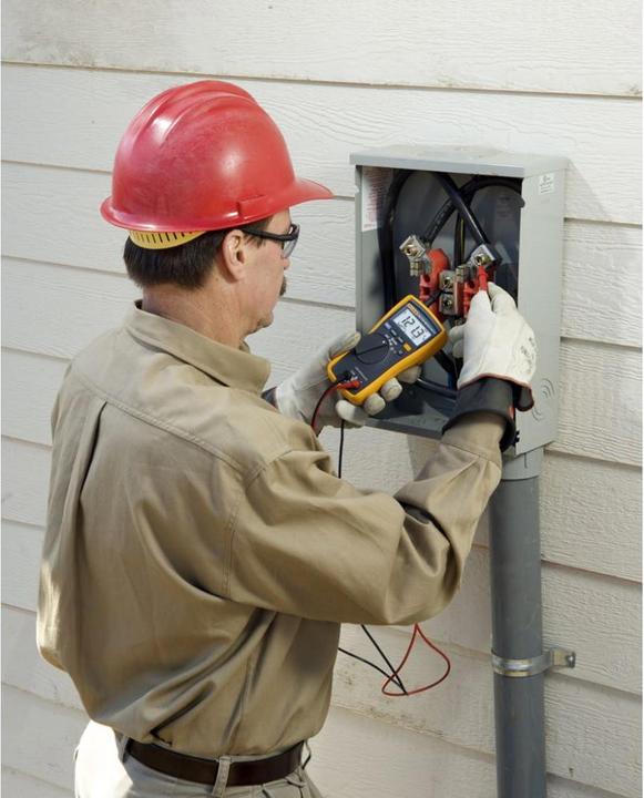 Actual product image Fluke Hand-held multimeter (CAT III 600V)