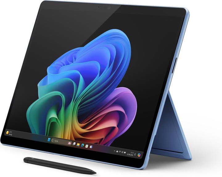 Produktbild Microsoft Surface Pro – Copilot+ PC (mit Netzteil) – 11. Edition (13", Snapdragon X Elite X1E-80-100, 16 GB, 512 GB, Ohne Tastaturlayout)