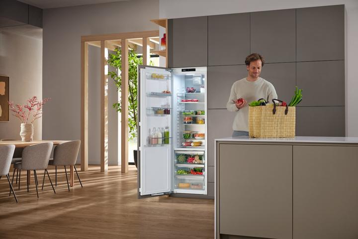 Actual product image Miele K 7747 D (294 l)