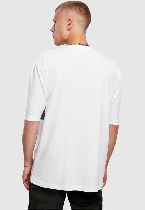 Actual product image Urban Classics Big Double Pocket Tee (M)