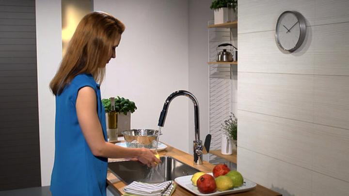 Actual product image hansgrohe Focus M41 Einhebel-Küchenarmatur 240, Ausziehbrause, 2 Strahlarten