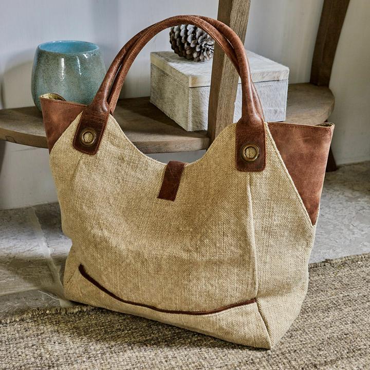 Produktbild Loberon Tasche Valeska beige