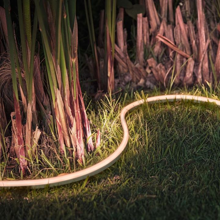 Actual product image Philips Hue LED Stripe Lightstrip Outdoor (DE Plug) (Multicoloured, 200 cm, Outdoor)