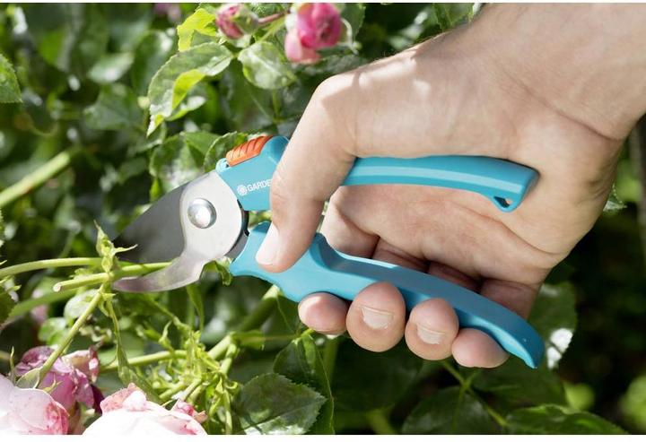 Actual product image Gardena EasyCut Promo 680B