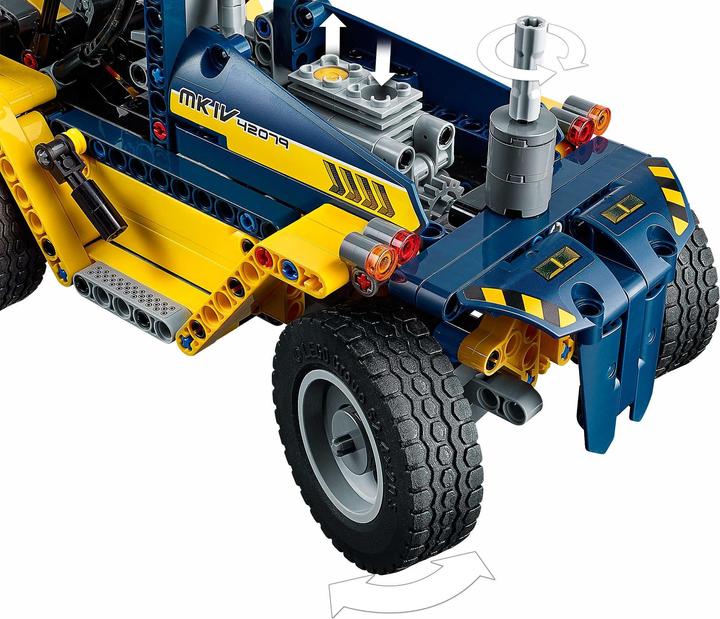 Actual product image LEGO Heavy-duty forklift truck (42079, LEGO Technic)