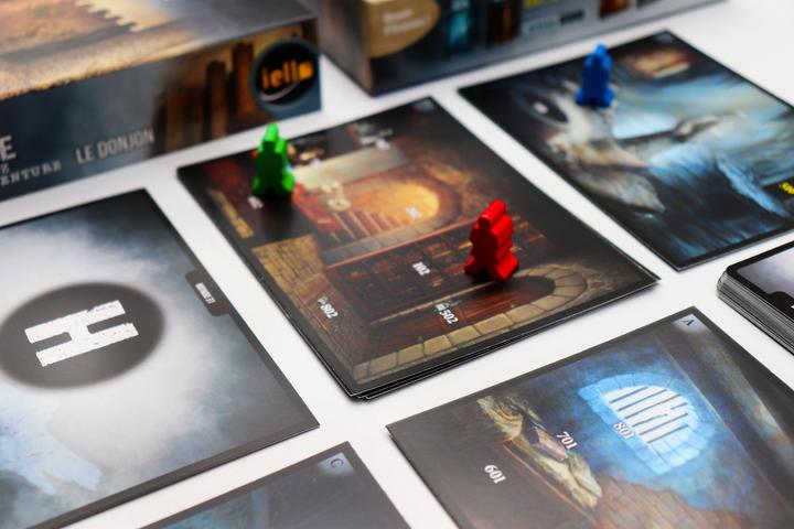 Produktbild Iello Familienspiel Adventure Games: Le Donjon (Französisch)