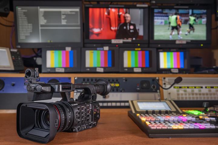 Image du produit Canon XF605 (13.40 Mpx, 60p, 15 x)