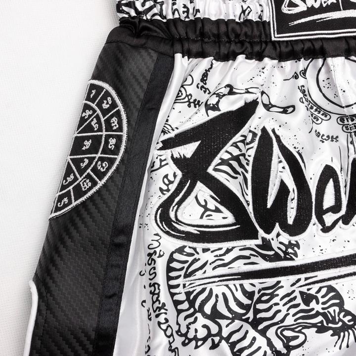 Actual product image 8Weapons 8 WEAPONS Muay Thai Shorts Carbon Sak Yant Tigers white (L)
