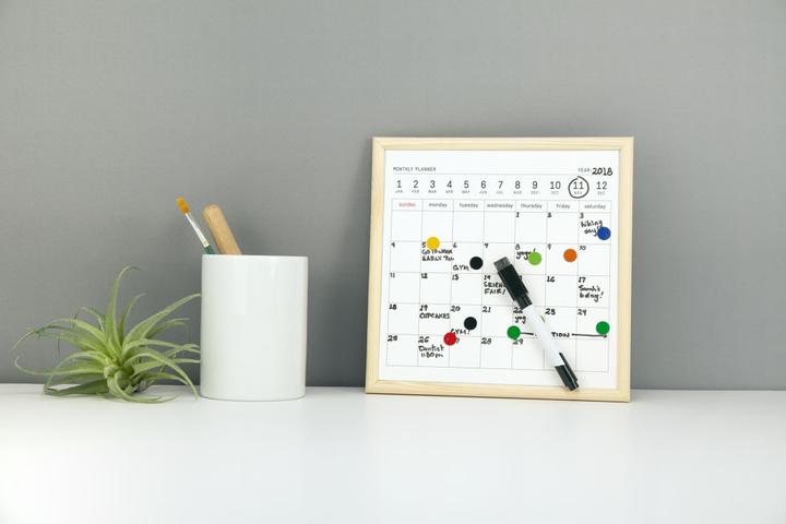 Actual product image Kikkerland Mini Calendar