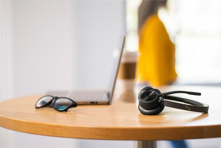 Produktbild Poly Voyager 4300 (Kabellos, USB-C)
