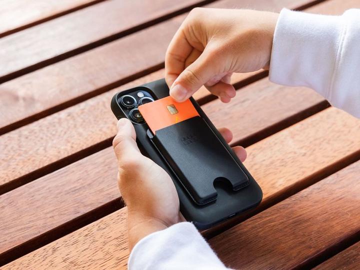 Actual product image Quad Lock Mag Wallet