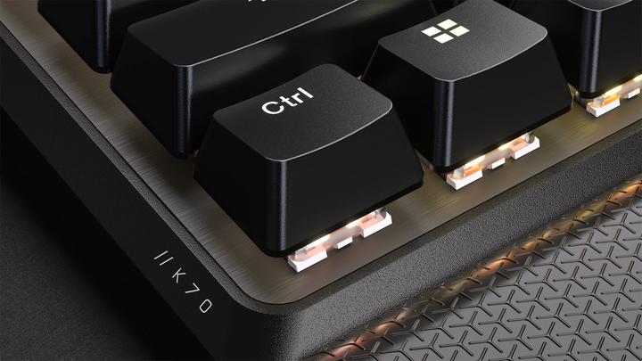 Produktbild Corsair K70 CORE TKL (CH, Kabellos, Kabelgebunden)