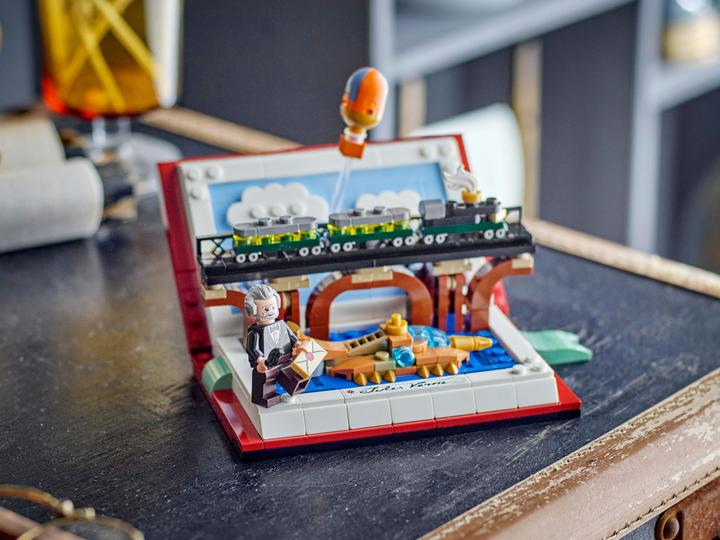 Produktbild LEGO Hommage an die Bücher von Jules Verne (40690, LEGO Ideas)
