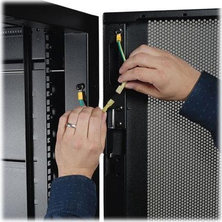 Immagine prodotto Eaton Armadio rack SmartRack 42U a profondità ridotta con porte e pannelli laterali (42 HE, Rack da 19 pollici)