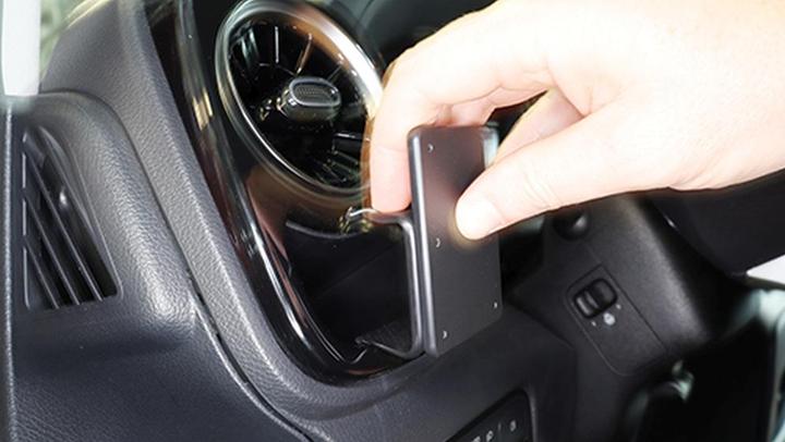 Produktbild Brodit ProClip Mercedes Benz Vito 24-25 - Left mount