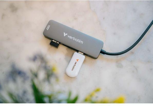 Image du produit Verbatim Plectra White 64GB USB-C Flash Drive 30228 (64 Go, USB-C)