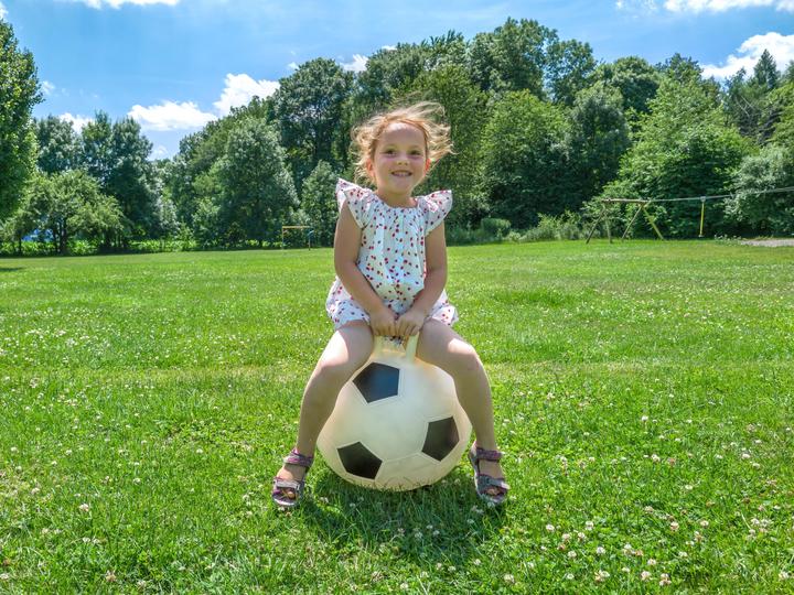 Produktbild Betzold Hüpfball Fussball
