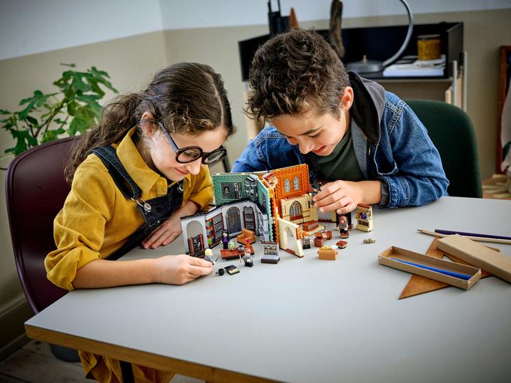 Produktbild LEGO Hogwarts Moment: Verwandlungsunterricht (76382, LEGO Harry Potter)