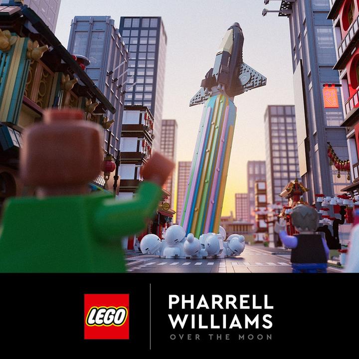 Actual product image LEGO Über dem Mond mit Pharrell Williams (10391, LEGO Icons, LEGO Rare Sets)