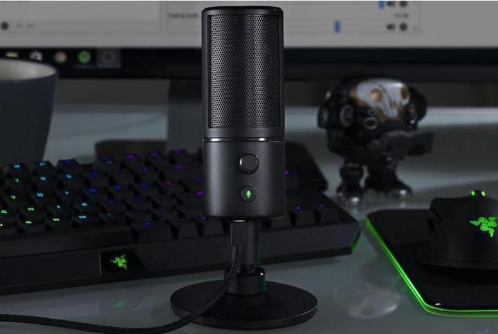 Actual product image Razer Seiren X