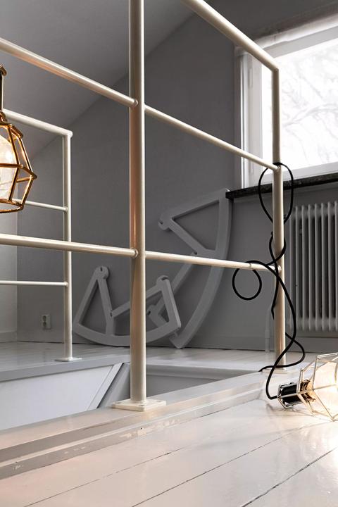 Produktbild Design House Stockholm Tischlampe mit Eisengitter (E27)