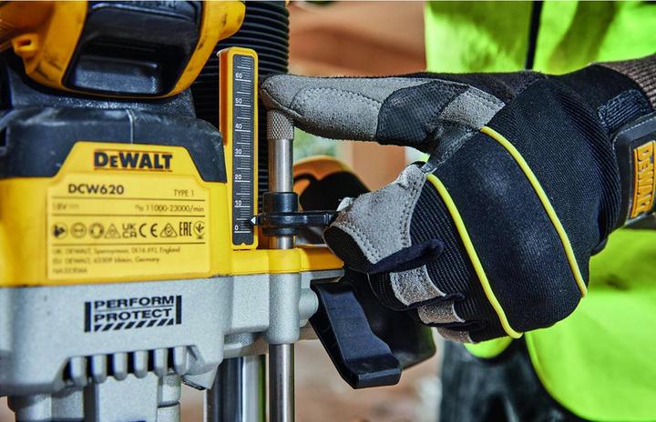 Actual product image DeWalt DCW620NT-XJ Cordless router