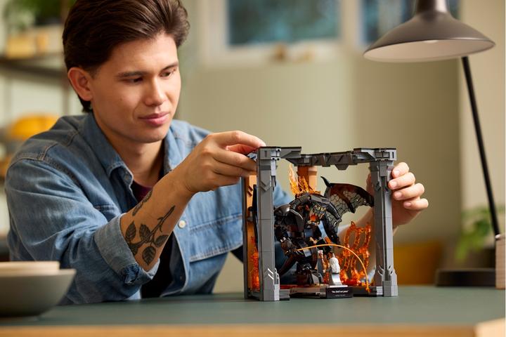 Actual product image LEGO The Lord of the Rings: Balrog™ bookend (10367, LEGO Icons)