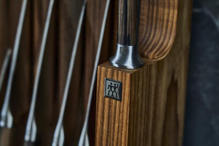 Actual product image Zwilling Twin 1731 knife block 7 pcs. brown, ash