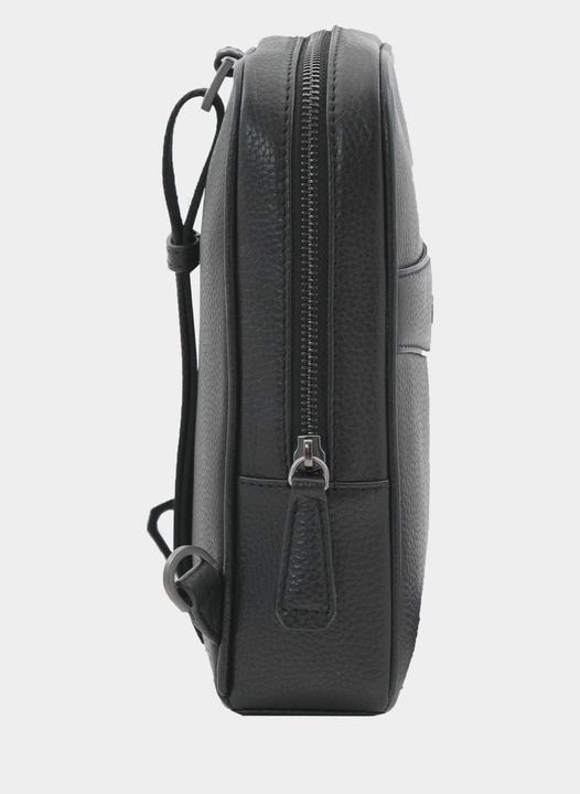 Actual product image Braun Büffel THEO Cross Body
