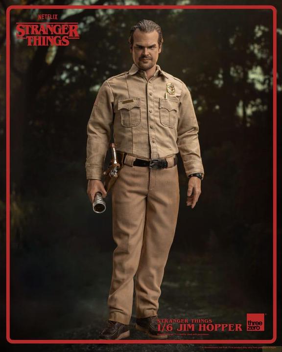 Produktbild ThreeZero Stranger Things Actionfigur 1/6 Jim Hopper (Season 1) 32 cm