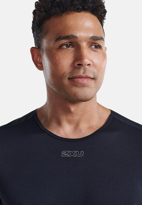 Produktbild 2XU Light Speed Tech Tee (XXL)