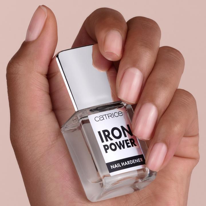 Immagine prodotto Catrice Iron Power Nail Hardener 010 Go Hard Or Go Home (Indurente per unghie) (010 Vai forte o vai a casa, Smalto)