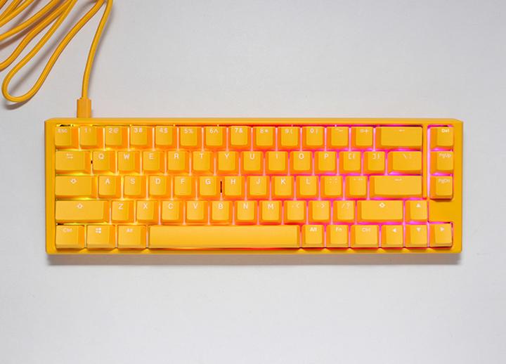 Produktbild Ducky One 3 Yellow SF Gaming Tastatur, RGB LED - MX-Red (US) (US, Kabelgebunden)