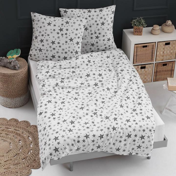 Actual product image Traumschlaf Stars (Bedding set, 135x200 cm + 80x80 cm)