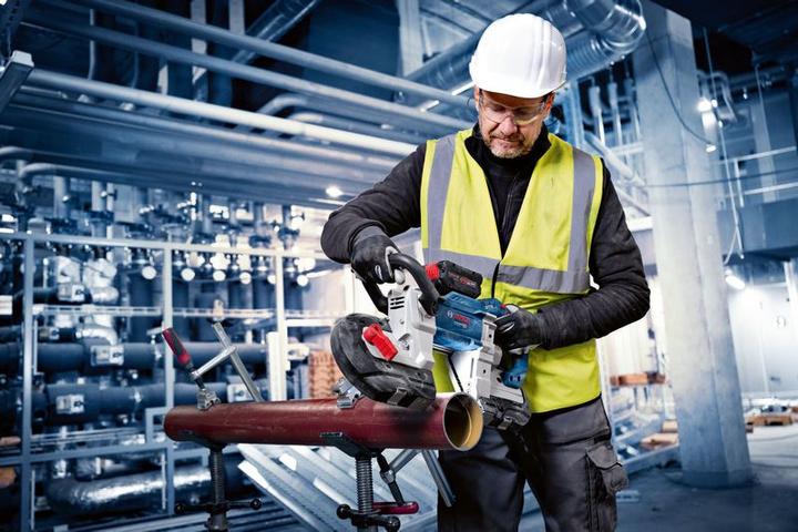 Actual product image Bosch Professional GCB 18V-127 cordless band saw