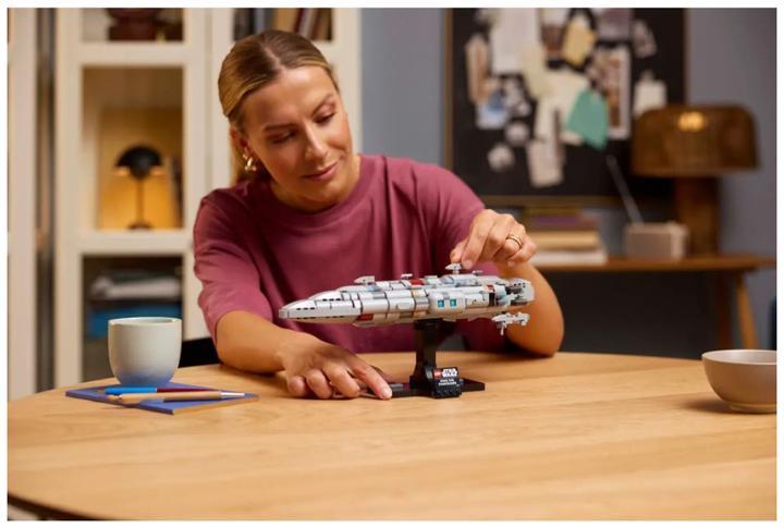 Produktbild LEGO Sternkreuzer Heimat Eins (75405, LEGO Star Wars)