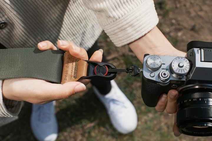 Actual product image Peak Design Slide (Shoulder strap, Neck belt, Wrist strap)