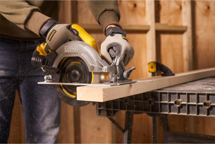 Immagine prodotto Stanley ST PILARKA TARCZOWA V20 SFMCS550B