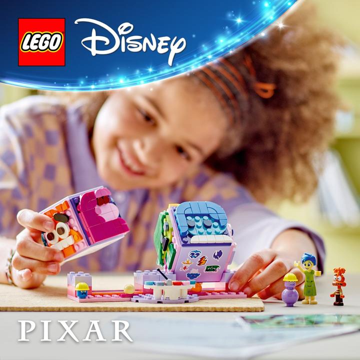 Actual product image LEGO Everything is upside down 2 mood cubes (43248, LEGO Disney)