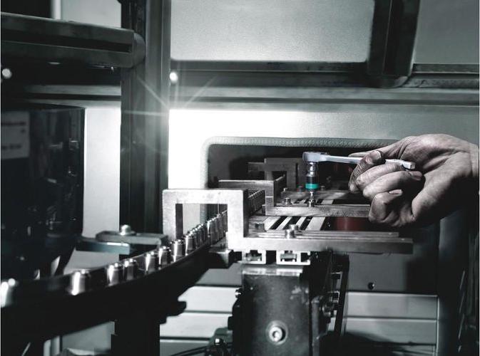 Produktbild Wera 8100 SC 8 Zyklop Metal-Knarrensatz (11 mm, 17 mm, 19 mm, 12 mm, 15 mm, 14 mm, 16 mm, 13 mm, 18 mm, 10  mm)
