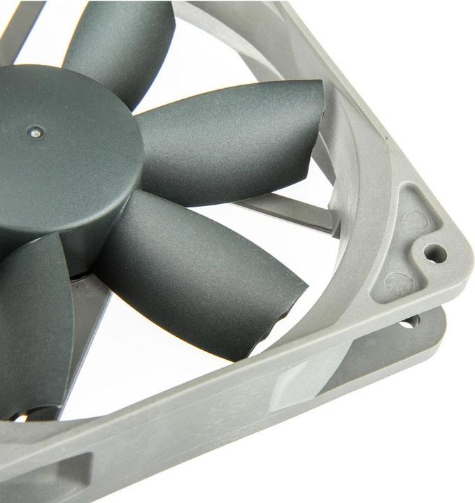 Actual product image Noctua NF-S12B redux 1200 3-PIN (120 mm, 1 x)