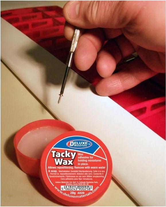 Actual product image Deluxe Materials Tacky Wax 28g (35 g, 28 ml)