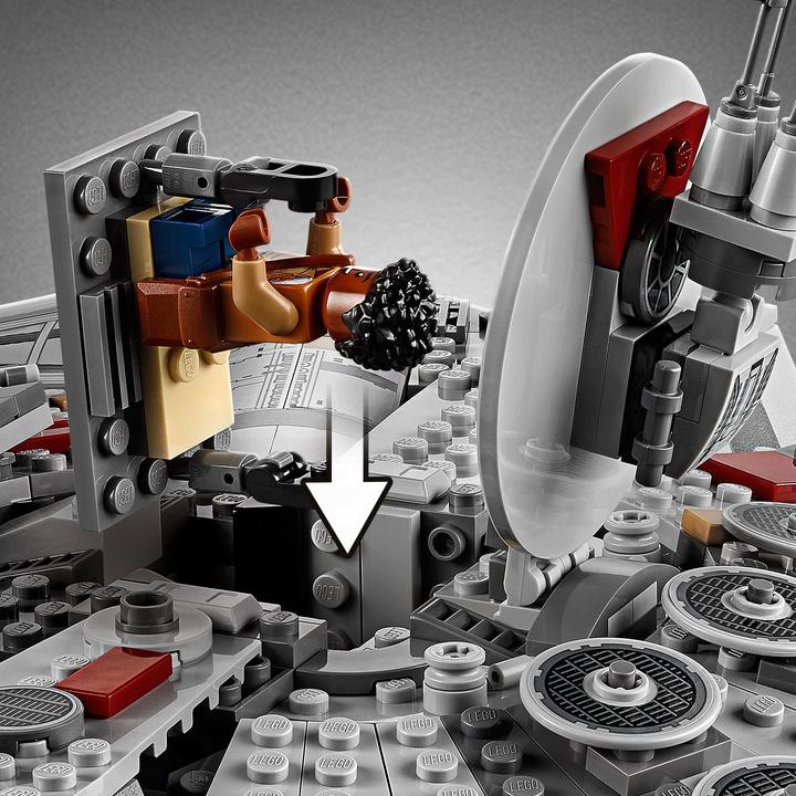 Actual product image LEGO Millennium Falcon (75257, LEGO Star Wars)