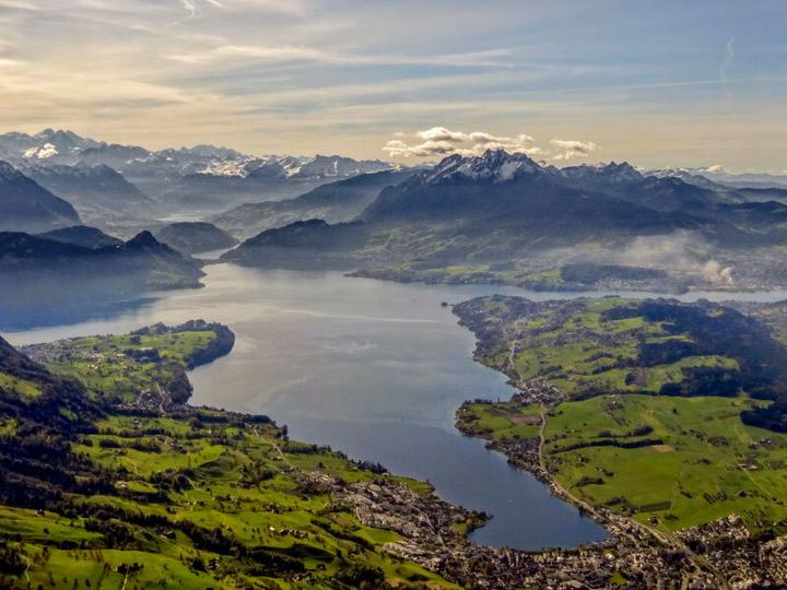 Actual product image Smartbox The Lucerne Pre-Alps from above: Impressive helicopter flight between Rigi and Pilatus (2 pers.)