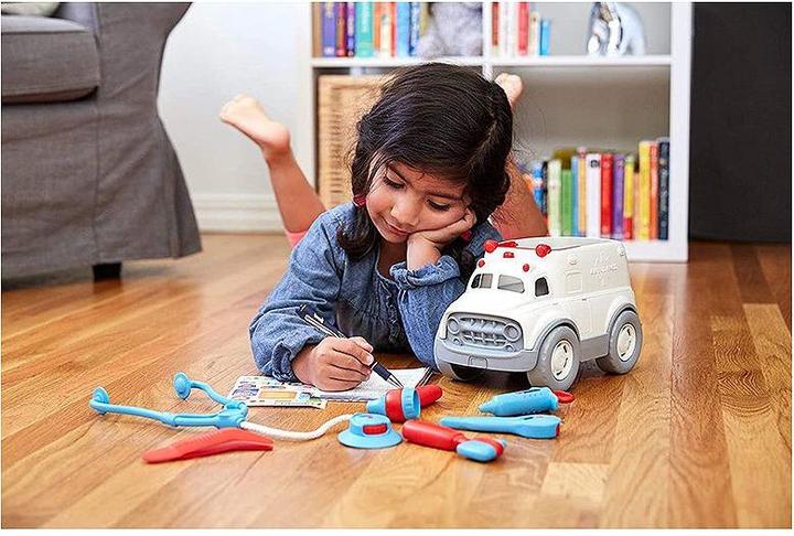 Actual product image Green Toys Ambulance & Doctors Set