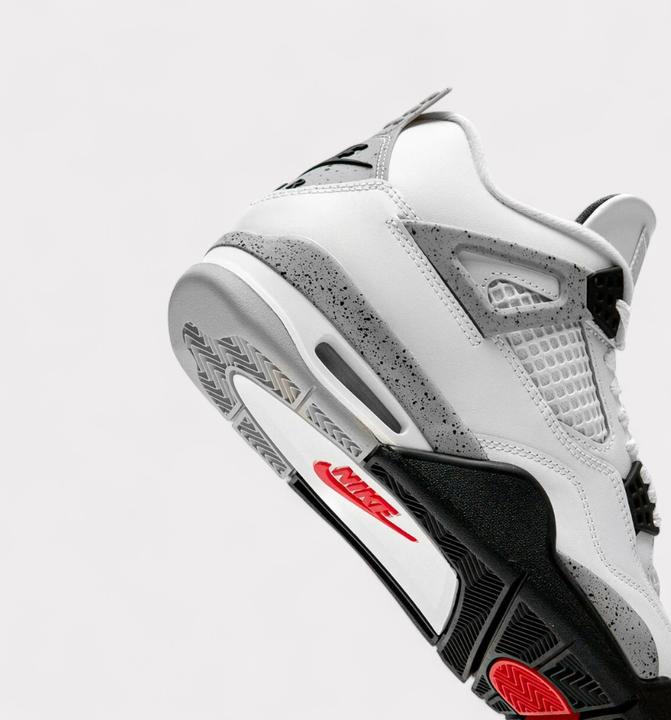 Immagine prodotto Nike Air Jordan 4 (41)
